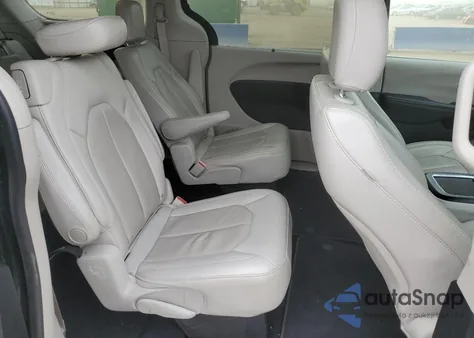 2021 Chrysler Pacifica Touring L z USA, uszkodzony, nr VIN 2C4RC1BG0MR560983